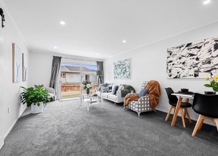  at 52D Whites Line West, Woburn, Lower Hutt, Wellington