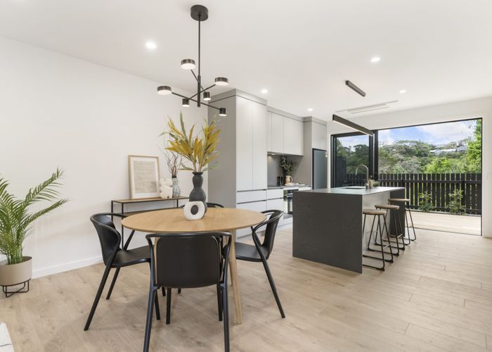  at 8/51 Taipari Road, Te Atatu Peninsula, Waitakere City, Auckland