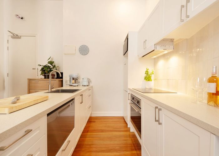  at 1/32 Cuba Street, Te Aro, Wellington
