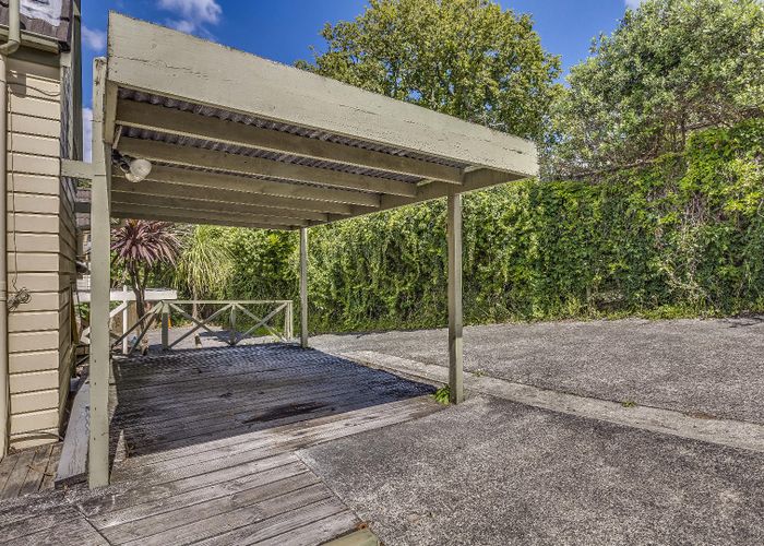  at 2/27 Windsor Street, Parnell, Auckland