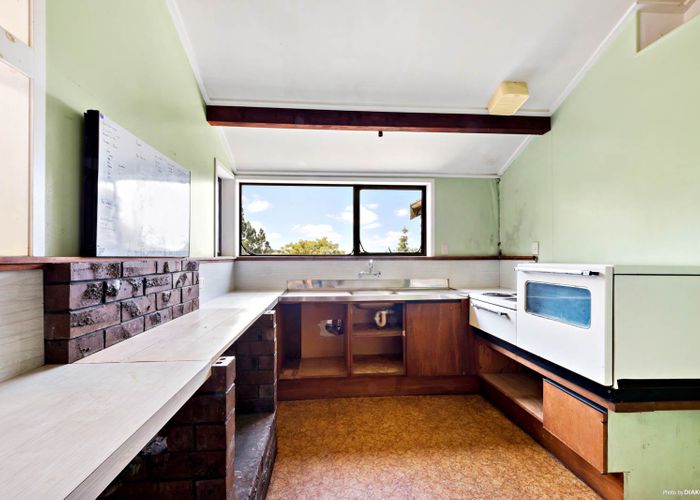 at 48 Tinopai Road, Titirangi, Auckland