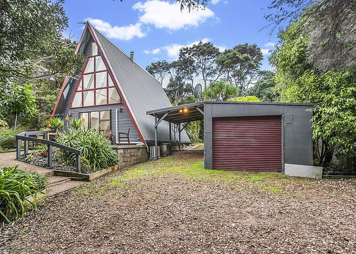  at 52 Bay Road, Ostend, Waiheke Island