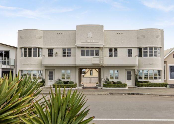  at 541E Marine Parade, Napier South, Napier