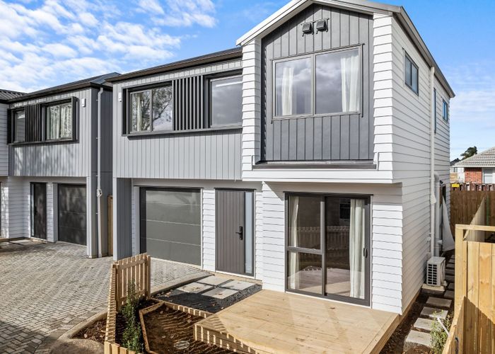  at 16D Gossamer Dr, Pakuranga Heights, Manukau City, Auckland