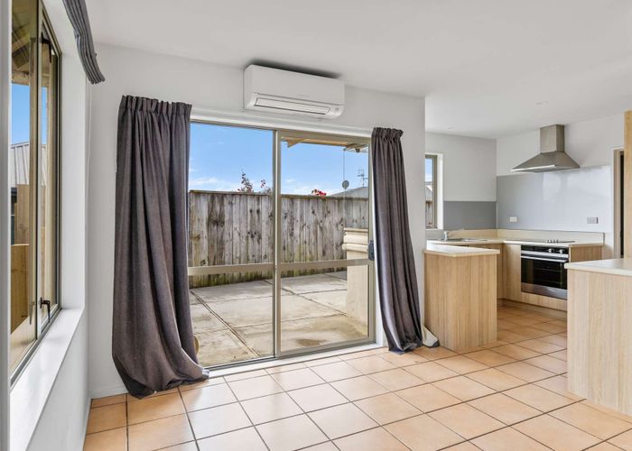  at 6 Paramu Place, Richmond