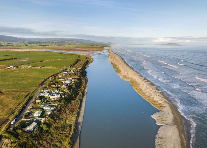  at 37 Bluecliffs Beach Road, Tuatapere, Southland, Southland