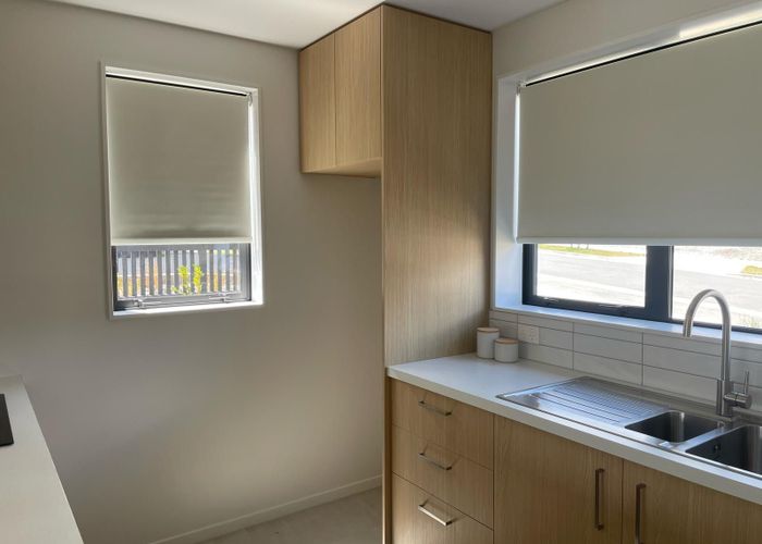  at 38 Turtleback Avenue, Whitby, Porirua