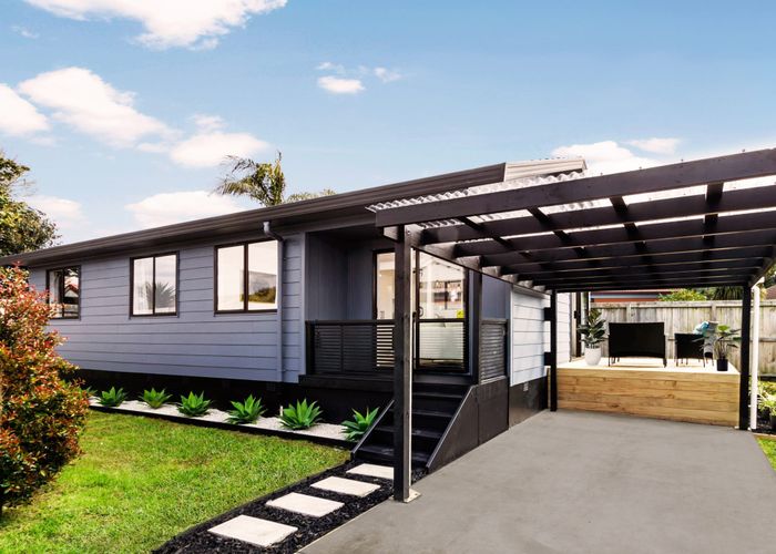  at 3/27 Karepo Crescent, Ranui, Auckland