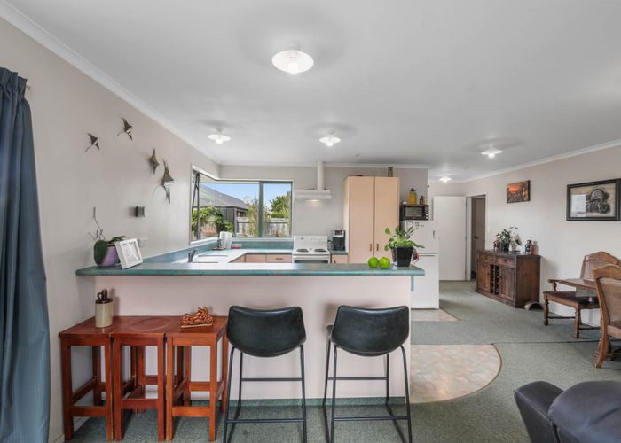  at 2/75 Mclauchlan Street, Springlands, Blenheim, Marlborough