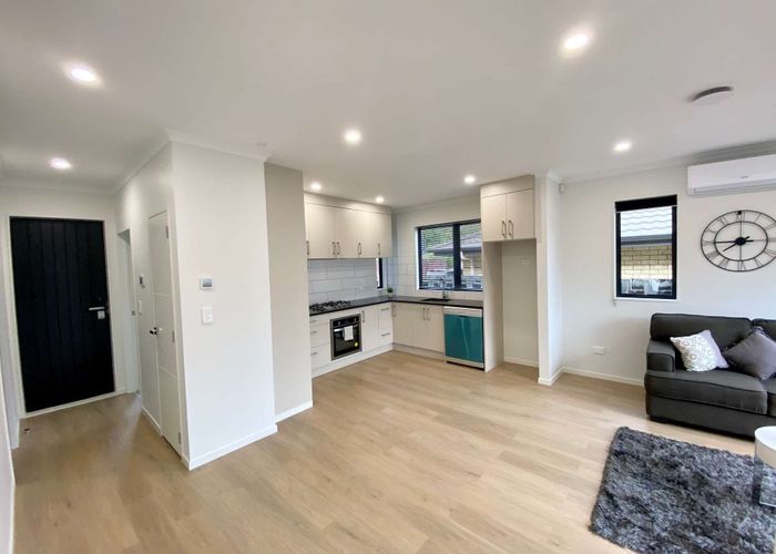  at 54B Te Atatu Road, Te Atatu South, Waitakere City, Auckland