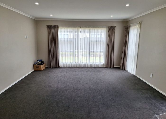  at 44 Te Kaeaea Crescent, Wallaceville, Upper Hutt