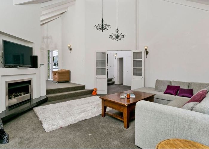  at 79a  Ocean View Road, Hillcrest, North Shore City, Auckland