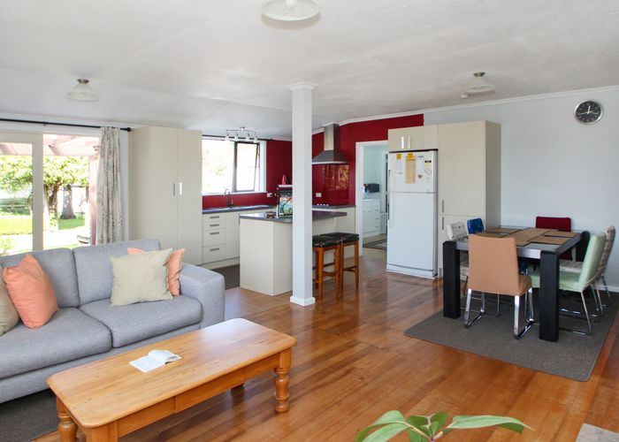  at 107 Oamaru-Alma Road, Deborah