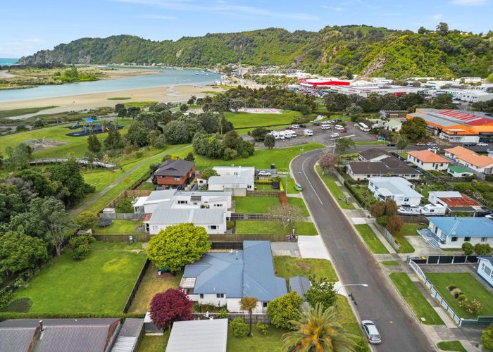  at 8 Beach Street, Whakatane