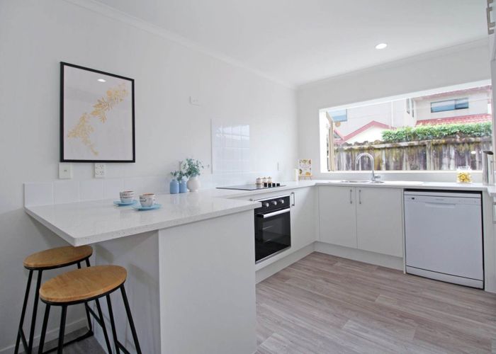  at 18 Regalwood Place, Favona, Manukau City, Auckland