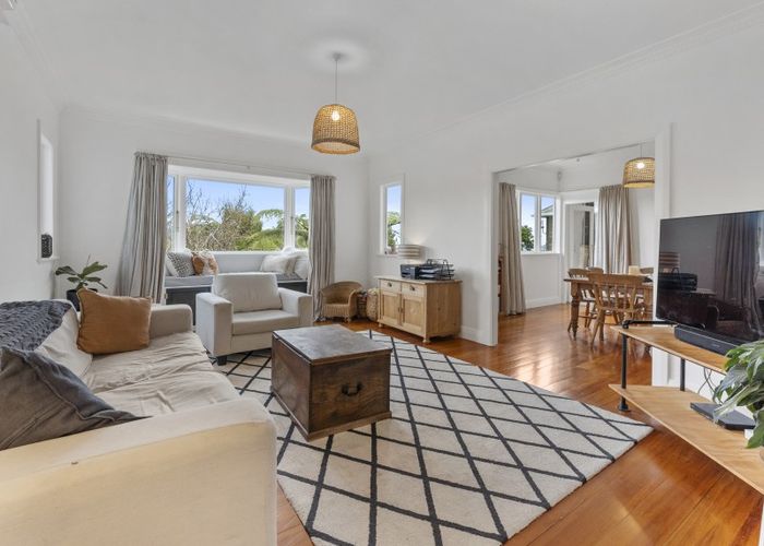  at 8 Jenness Grove, Harbour View, Lower Hutt