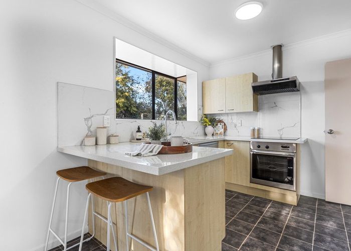  at 260F Breezes Road, Wainoni, Christchurch City, Canterbury