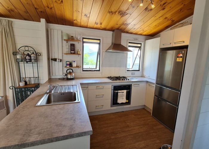  at 140 Manly Street, Paraparaumu Beach, Kapiti Coast, Wellington