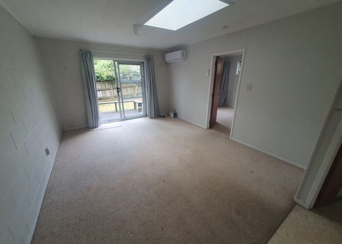  at 2/29 Mountian View Road, Morningside, Auckland City, Auckland