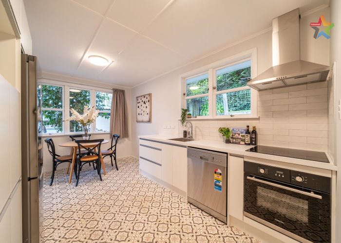  at 41 Bird Grove, Stokes Valley, Lower Hutt