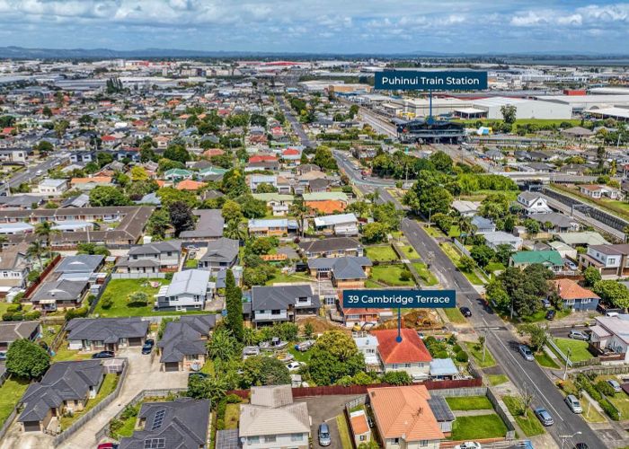  at 39 Cambridge Terrace, Papatoetoe, Manukau City, Auckland