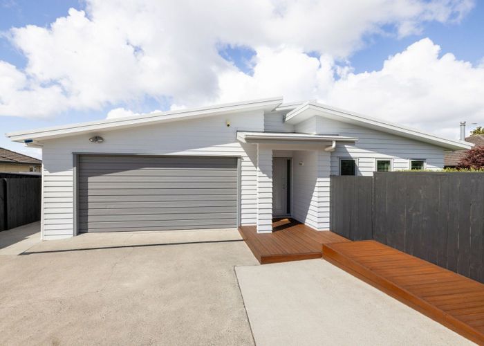  at 107 Farnborough Drive, Grandview Heights, Hamilton