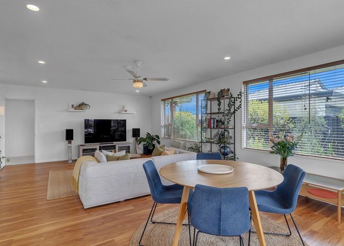  at 16 Thistledown Place, Woolston, Christchurch City, Canterbury