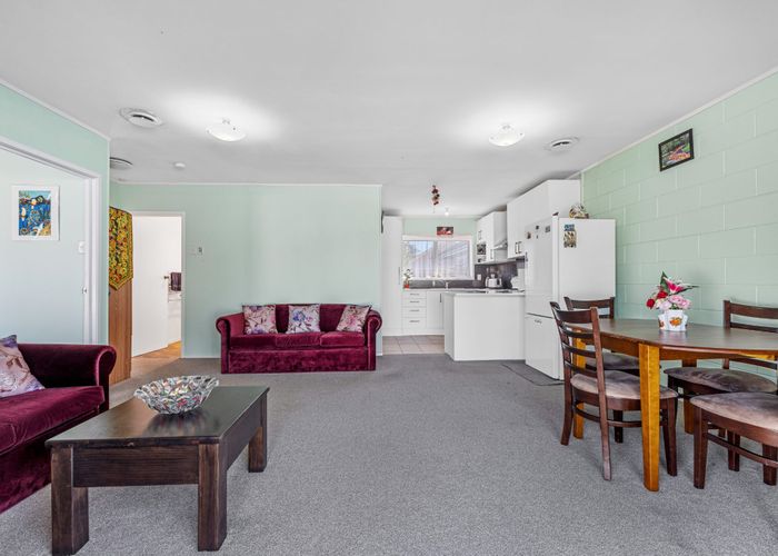  at 2/146 Puhinui Road, Papatoetoe, Auckland