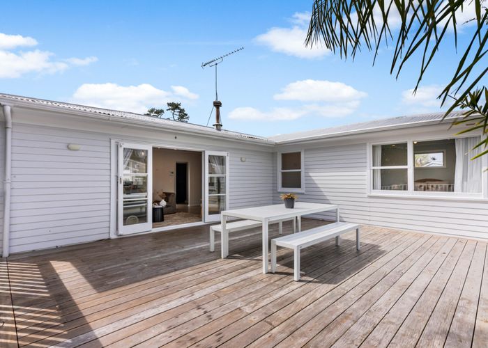  at 9 Ivy Place, Birkdale, North Shore City, Auckland