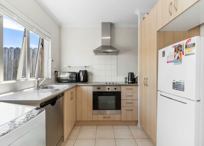  at 20 Rosandich Drive, Sunnyvale, Waitakere City, Auckland