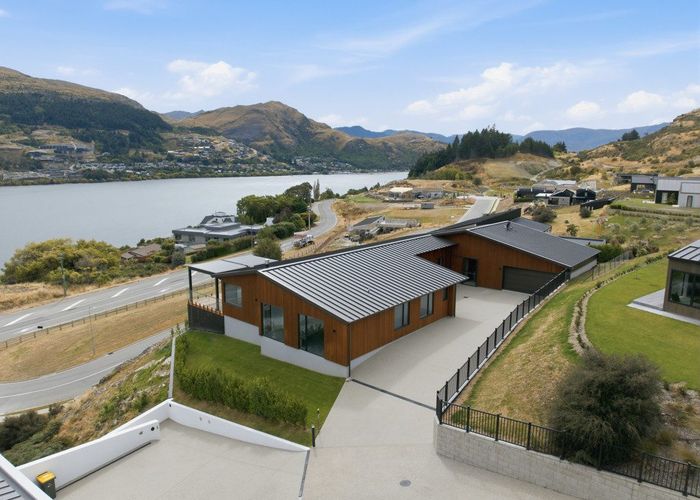  at 6 Red Deer Rise, Kelvin Heights, Queenstown-Lakes, Otago