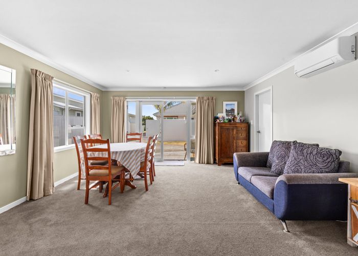  at 3a The Esplanade, Westshore, Napier, Hawke's Bay