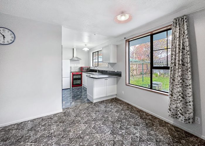  at 2/37 Karnak Crescent, Russley, Christchurch City, Canterbury