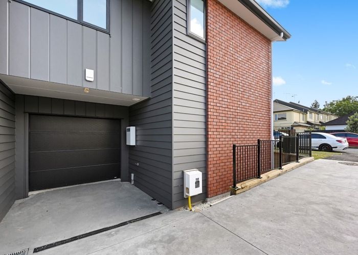  at 1/22 Manning Street, Hamilton Central, Hamilton