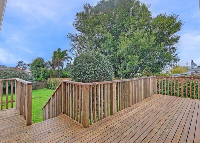  at 4 Miniver Street, Glen Innes, Auckland City, Auckland