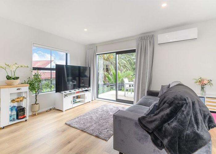  at 13/15 Sunhill Road, Sunnyvale, Auckland