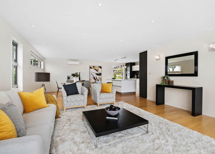  at 20B Prospect Terrace, Milford, Auckland