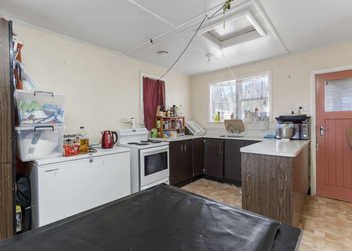  at 9 Goldsmith Crescent, Levin, Levin