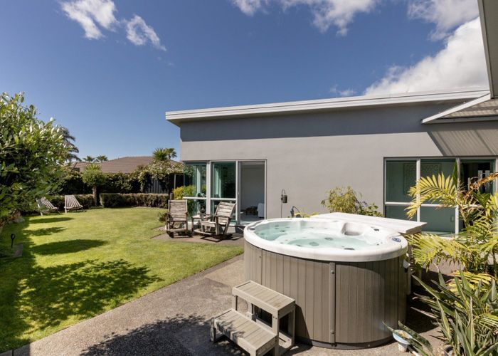  at 6 Monticello Key, Papamoa Beach, Papamoa