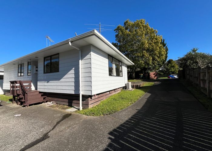  at 18 Mile Place, Henderson, Waitakere City, Auckland
