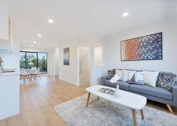  at 11 Hereford Street, Te Atatu Peninsula, Auckland
