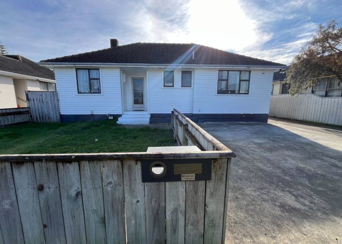  at 11 Bristol Crescent, Roslyn, Palmerston North, Manawatu / Whanganui