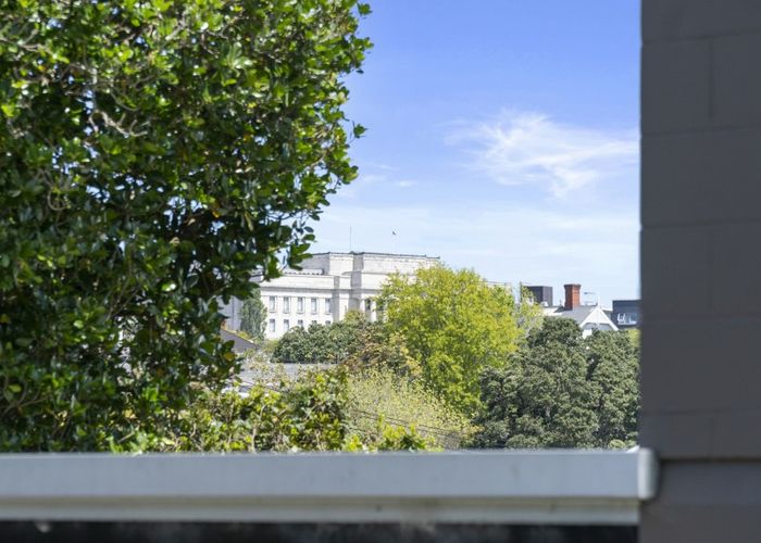  at 2/6 Stanwell Street, Parnell, Auckland