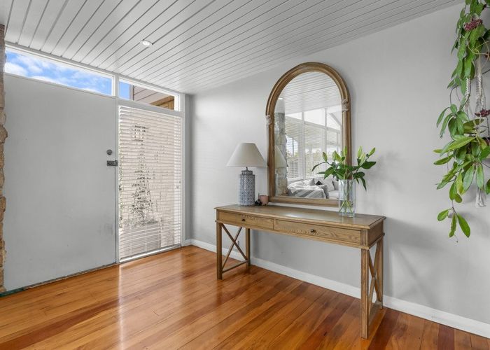  at 48 Ellesmere Crescent, Pakuranga Heights, Manukau City, Auckland