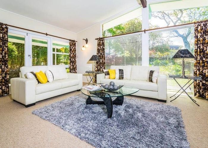  at 6 Totara Grove, Hillcrest, North Shore City, Auckland