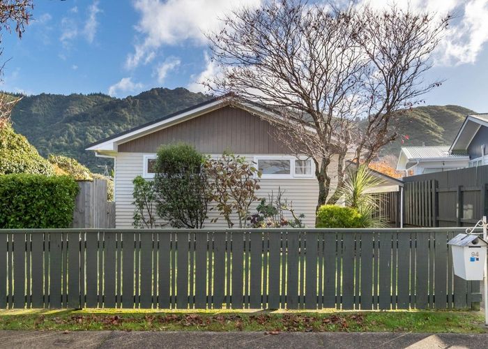  at 94 Pasadena Crescent, Totara Park, Upper Hutt