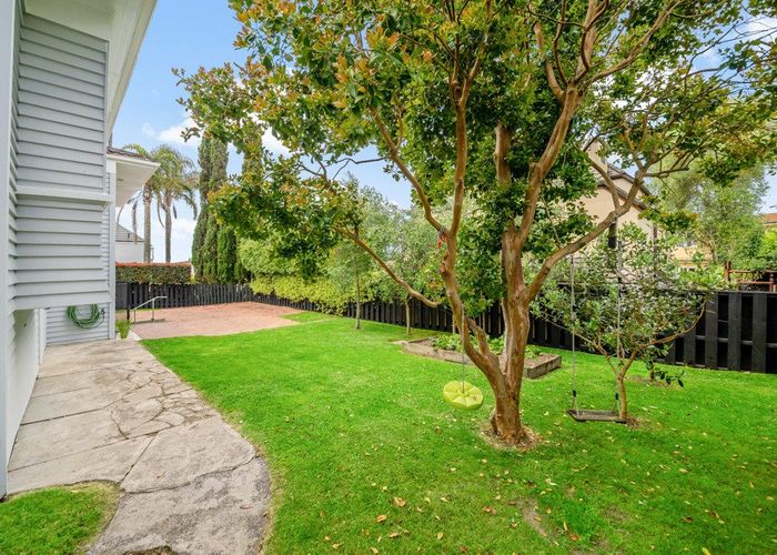  at 29 Walmsley Road, Saint Heliers, Auckland