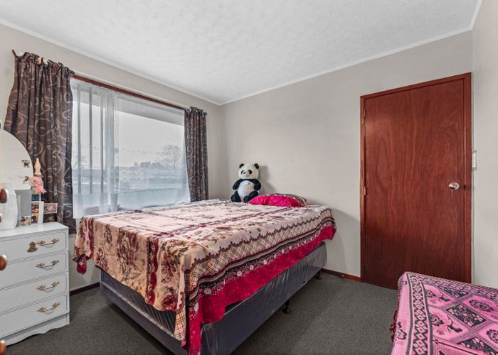  at 2/139 Shirley Road, Papatoetoe, Manukau City, Auckland
