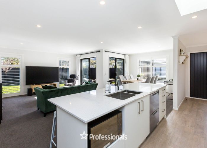  at 5 Nikau Lane, Timberlea, Upper Hutt, Wellington