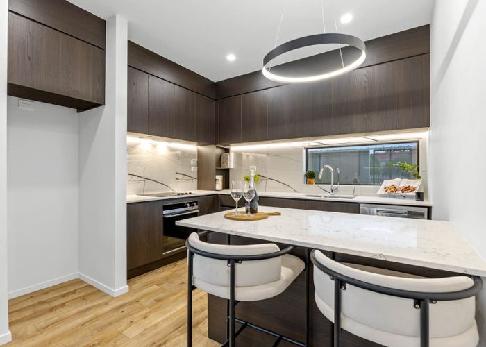  at Lot 6 / 220 Pakuranga Road, Pakuranga Heights, Manukau City, Auckland